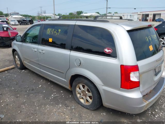 2011 CHRYSLER TOWN & COUNTRY 2A4RR5DG7BR708587 Photo 2