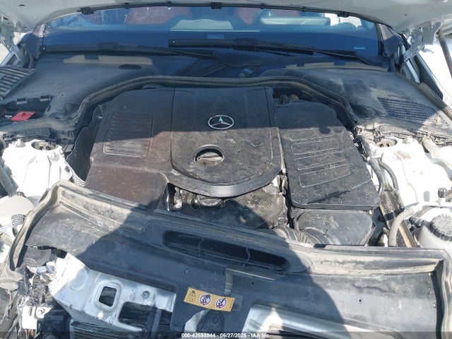 W1KAF4GB4NR043959 Mercedes-Benz m264