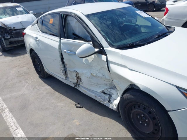 Nissan 2019 2019 1N4BL4BV4KC153505 Image 6