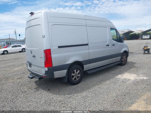 WD4PF0CD1KP054290 Mercedes-Benz om 642 with brake assist