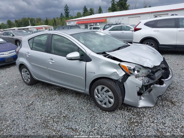 JTDKDTB37F1098842 Toyota 1nz-fxe+1lm