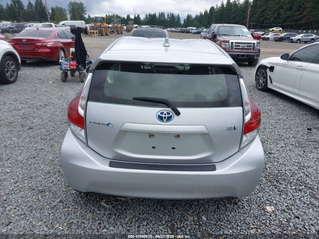JTDKDTB37F1098842 Toyota 1nz-fxe+1lm