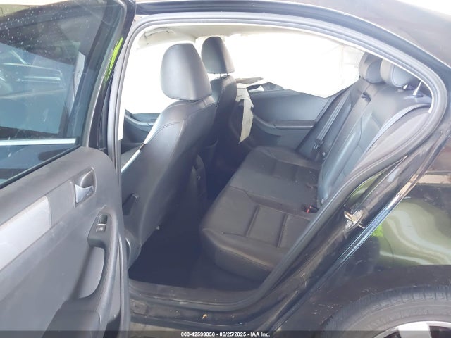 3VWD17AJ0FM238335 Volkswagen 1.8t