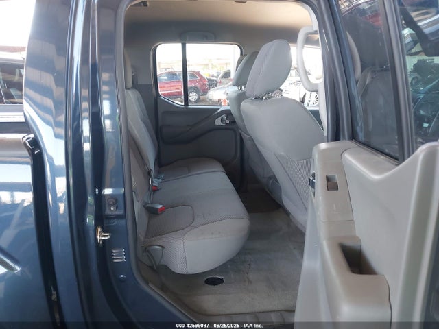 1N6DD0ER4HN735556 Nissan 2017