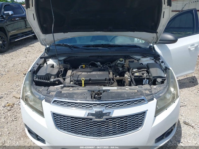 1G1PA5SG7E7379525 Chevrolet lwe