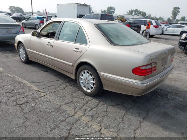2000 MERCEDES-BENZ E 320 WDBJF65J3YB122535 Photo 2