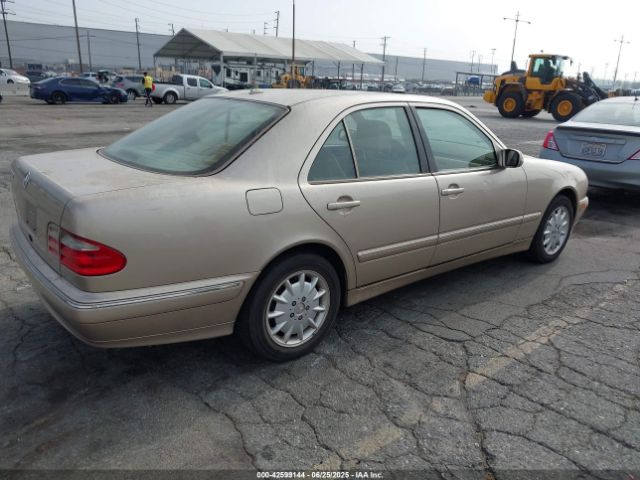 2000 MERCEDES-BENZ E 320 WDBJF65J3YB122535 Photo 3