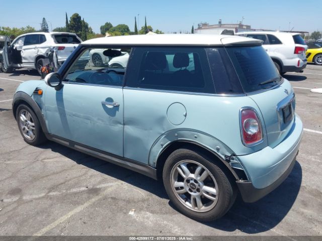 2012 MINI COOPER HARDTOP WMWSU3C53CT541677 Photo 2