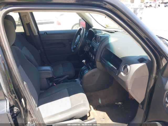 1C4NJPBBXED511001 Jeep Patriot