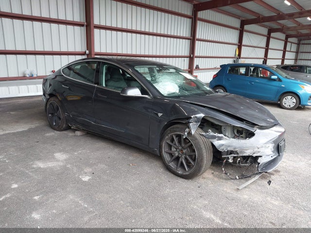 2018 TESLA MODEL 3 5YJ3E1EB1JF113988 Photo 0