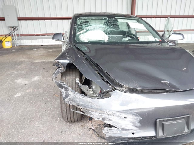 2018 TESLA MODEL 3 5YJ3E1EB1JF113988 Photo 5