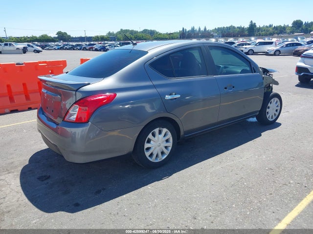 3N1CN7AP4JL880839 Nissan 2018