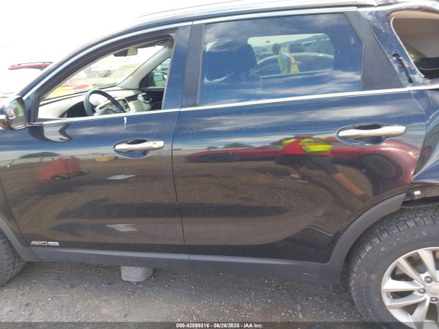 5XYPGDA54HG333397 KIA 2017