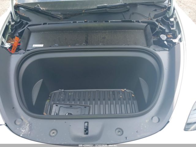 2025 TESLA MODEL Y 7SAYGDEE6SF293100 Photo 9