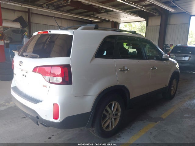 Продажа на аукционе авто 2015 Kia Sorento Lx, vin: 5XYKTCA64FG607865, номер лота: 42599348