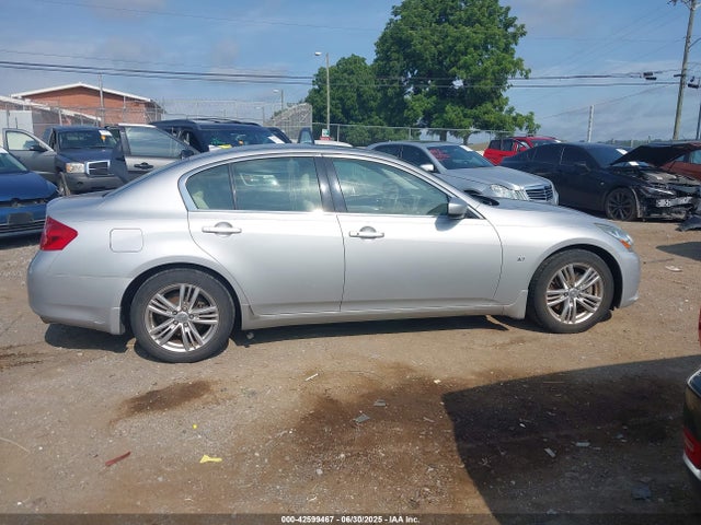 Infiniti 2015 2015 JN1CV6AP7FM501436 Image 13