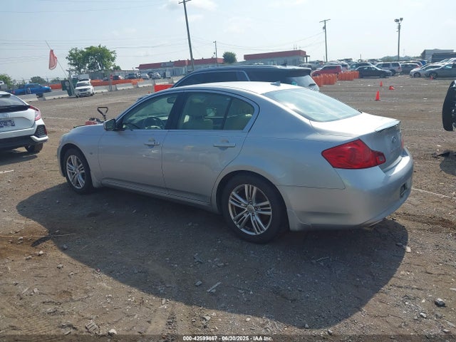 Infiniti 2015 2015 JN1CV6AP7FM501436 Image 14