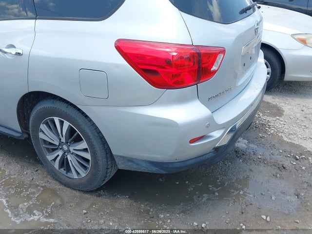 5N1DR2MN3HC685979 Nissan 2017