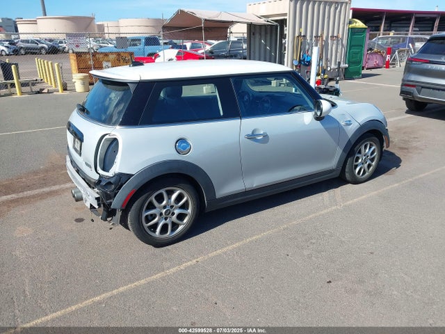 WMWXP7C51F2A42183 Mini 2015