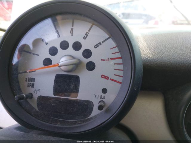 2011 MINI COOPER WMWSU3C57BT253854 Photo 6