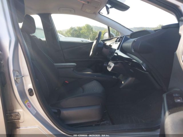 2017 TOYOTA PRIUS JTDKBRFU9H3546985 Photo 4