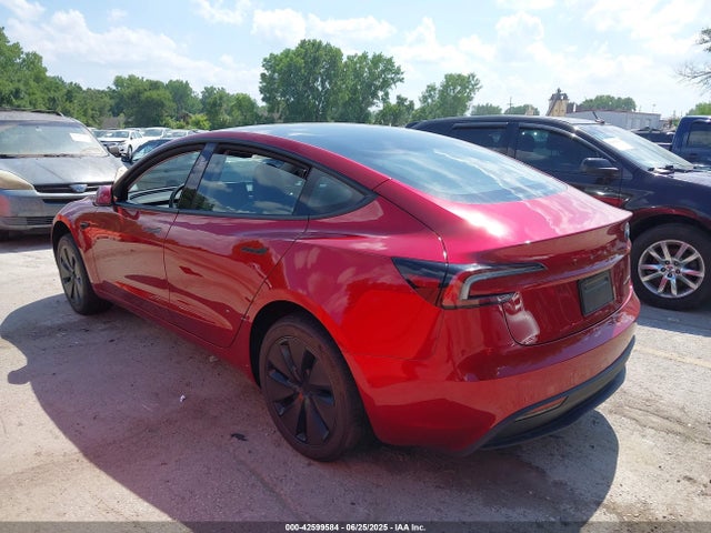 2025 TESLA MODEL 3 5YJ3E1EB5SF951846 Photo 2