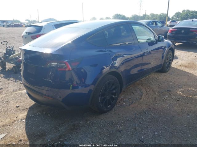 2021 TESLA MODEL Y 5YJYGDEE9MF061560 Photo 3