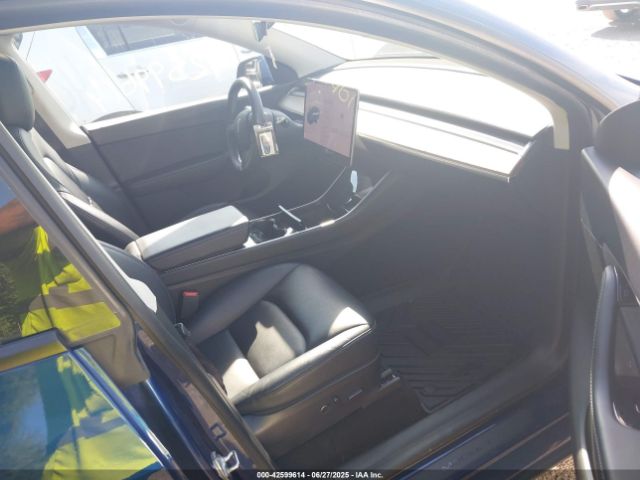 2021 TESLA MODEL Y 5YJYGDEE9MF061560 Photo 4