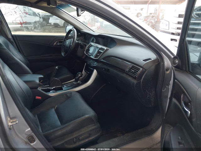 1HGCR2F85GA116666 Honda k24w1