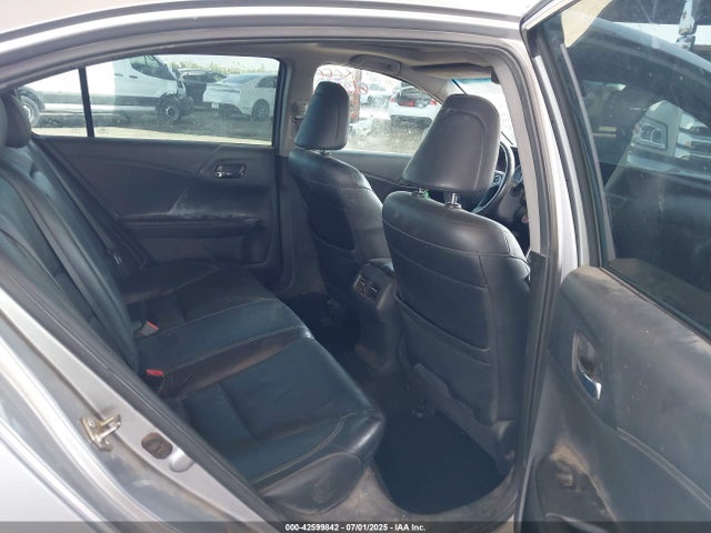 1HGCR2F85GA116666 Honda k24w1