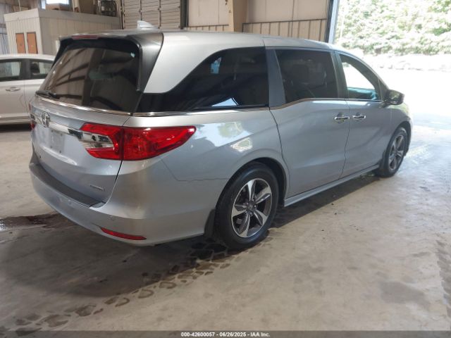 2018 HONDA ODYSSEY 5FNRL6H88JB069100 Photo 3