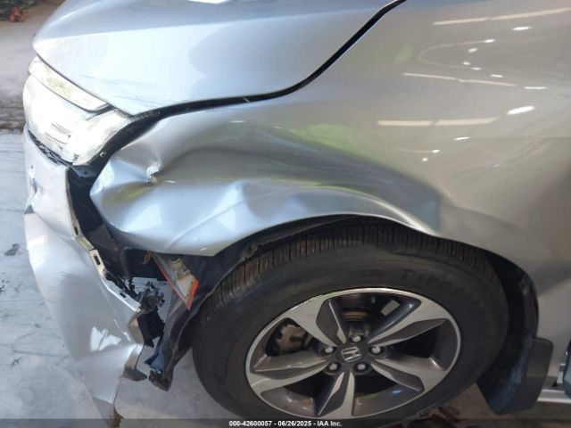 2018 HONDA ODYSSEY 5FNRL6H88JB069100 Photo 5