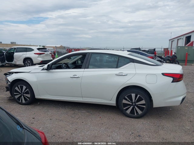 Nissan 2022 2022 1N4BL4DW0NN352842 Image 14