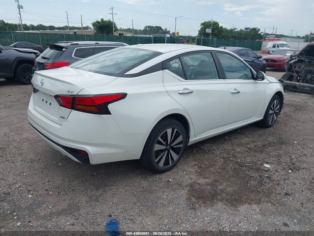 Nissan 2022 2022 1N4BL4DW0NN352842 Image 4