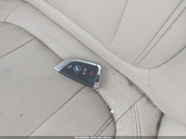 2019 BMW 330I WBA5R1C5XKAK12214 Photo 10