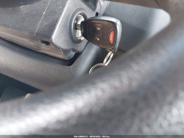 1C4NJCBA8FD334143 Jeep 2015
