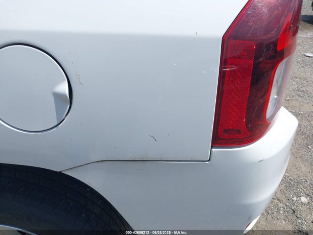 1C4NJCBA8FD334143 Jeep 2015