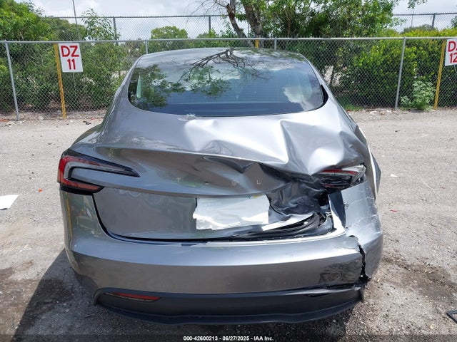 5YJ3E1EA6SF035121 Tesla MODEL 3