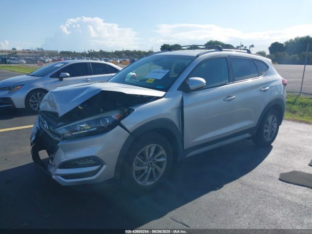 2018 HYUNDAI TUCSON KM8J33A44JU631922 Photo 1
