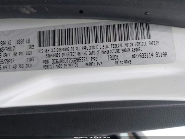 2016 RAM 1500 3C6JR6DT7GG285374 Photo 8