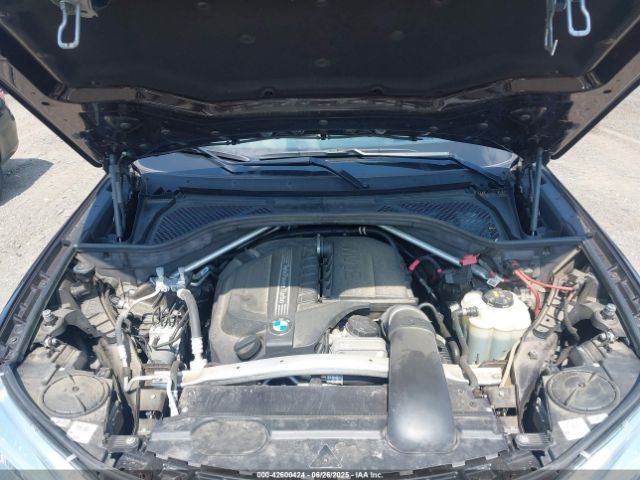 2017 BMW X5 5UXKR0C32H0V71357 Photo 9