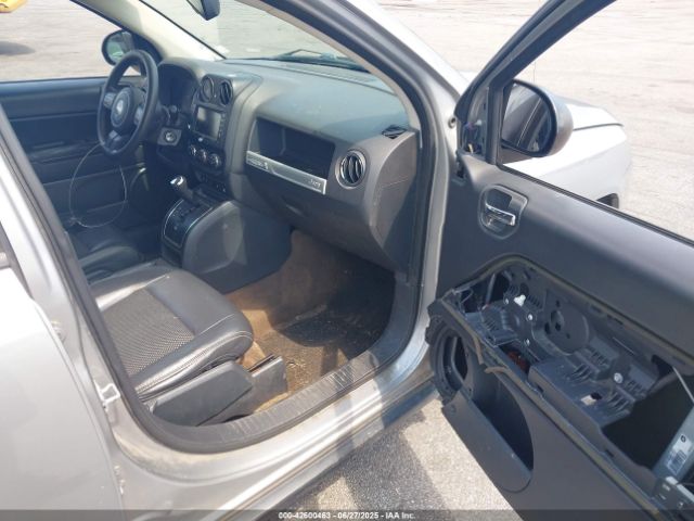 2015 JEEP COMPASS 1C4NJCBA8FD329329 Photo 4