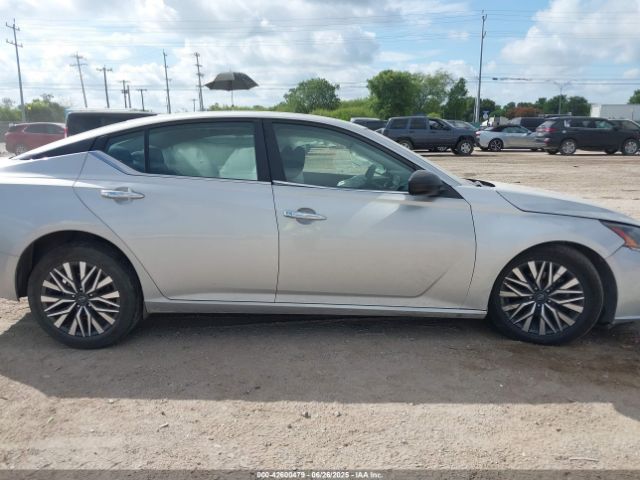 1N4BL4DV7RN338711 Nissan 2024