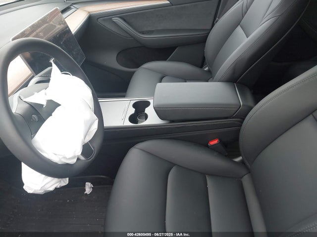 2025 TESLA MODEL Y 7SAYGDEE2SA358442 Photo 4