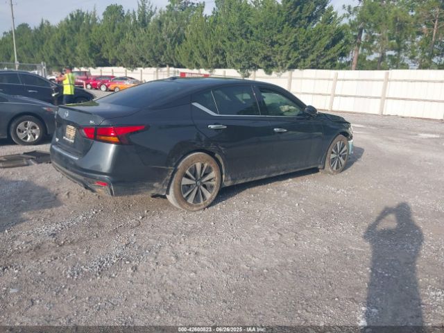 2021 NISSAN ALTIMA 1N4BL4EVXMN377848 Photo 3