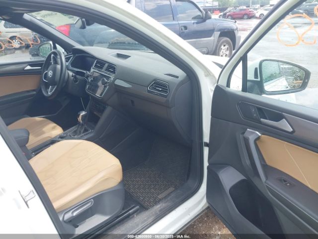 2022 VOLKSWAGEN TIGUAN 3VV2B7AX0NM079702 Photo 4