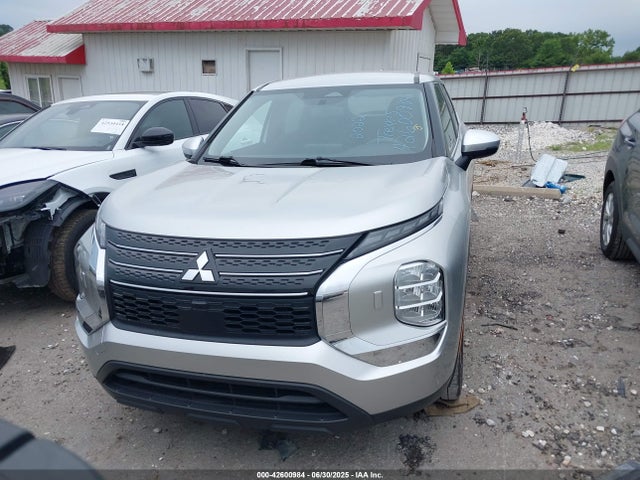 JA4J4TA88NZ045277 Mitsubishi Outlander