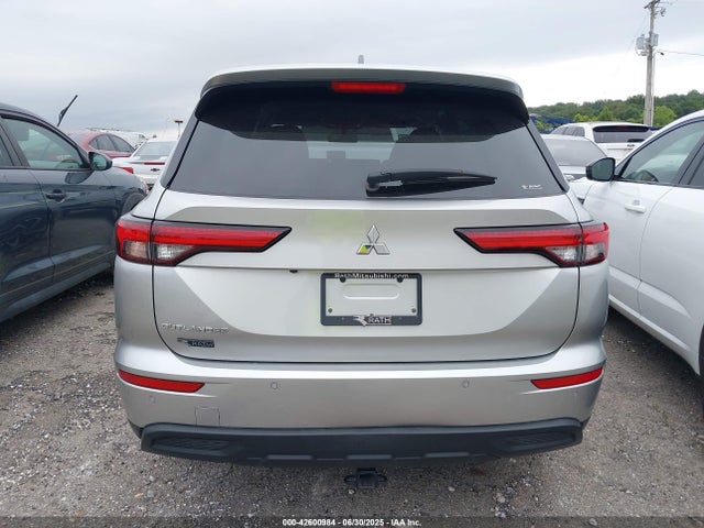 JA4J4TA88NZ045277 Mitsubishi Outlander