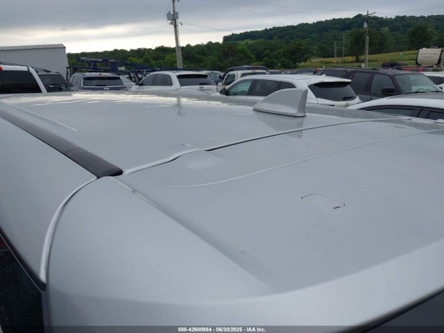 JA4J4TA88NZ045277 Mitsubishi Outlander