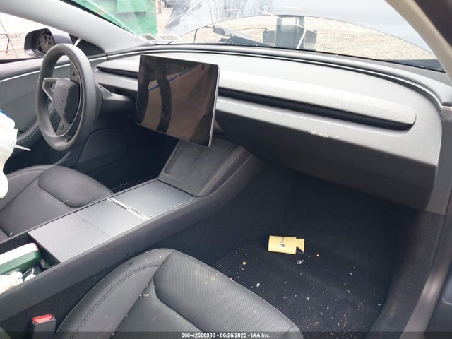 2024 TESLA MODEL 3 5YJ3E1EAXRF748534 Photo 4